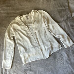 H and m button up